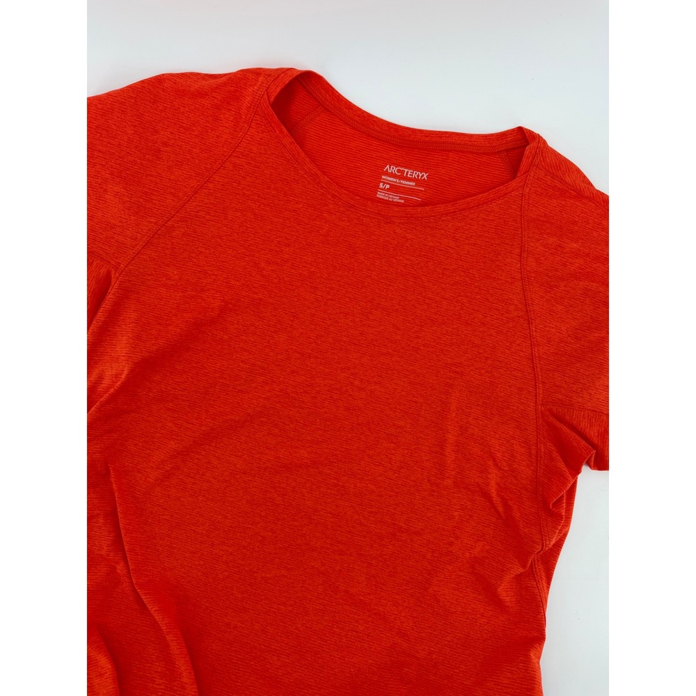 Arc'teryx Women Small Orange Short Sleeve Performance Hiking Running T-Shirt S/P